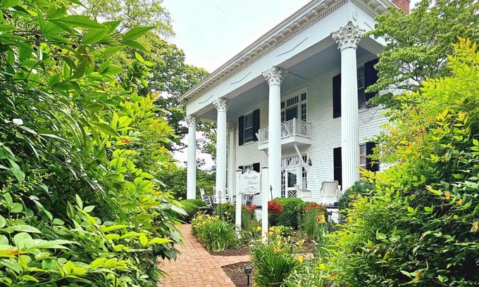 Madison Heights Lit Et Petit-Déjeuner | Winridge Manor