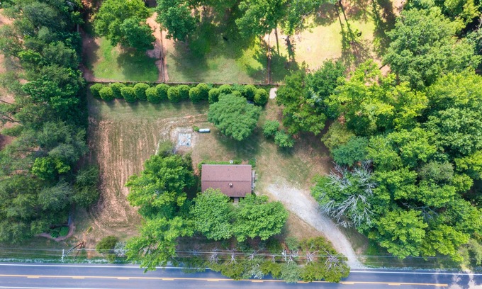 Greensboro Cottage | *New Listing* Updated 2-Bedroom on 1 Acre Next to State Park