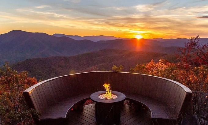 Wintergreen Chalet De Ski | Wintergreen Luxury, Best Views in VA