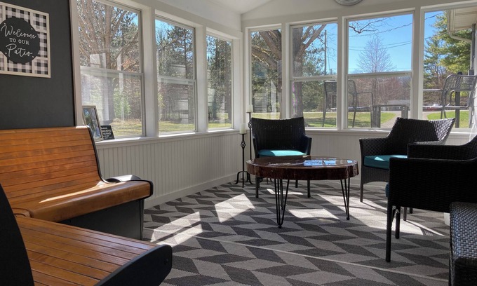 Elwell Maison | Wise Choice minutes Concerts-CMU-FB-Nurses-Golf