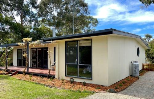Inverloch Maison | Wisteria Cottage Pet Friendly