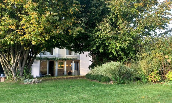 Awans Maison | Wisteria Guest House