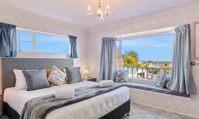 Richmond Heights Maison | Stay for 3 nights & pay for 2 (*T&Cs below)