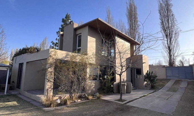 Vistalba Maison | with swimming pool in chacras de coria.