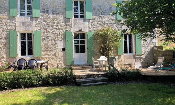 Damvix Maison | Maison de caractère au coeur du marais poitevin agréable à vivre