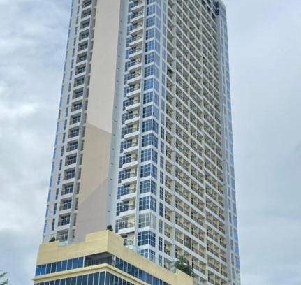 Lubuk Baja Appartement | Wiwi Formosa Residence -Triple bed-Balcony-Netflix