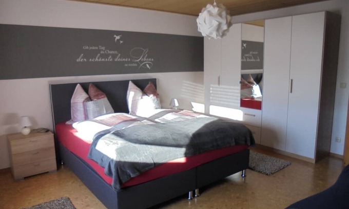 Roetz Appartement | Appartement confortable pour 3 personnes avec lit avec sommier à ressorts dans une nature magnifique