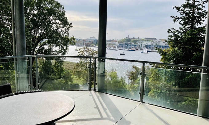 Gehlsdorf Appartement | Wohlfühl-wohnung mit Ausblick! Ihr Idealer Ausgangspunkt für den Ostsee-urlaub