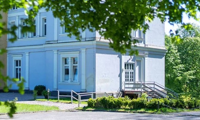 Semlow Appartement | Wohnstudio für 7 Personen im Schloss Semlow - Schloss Semlow mit Englischem Landschaftspark