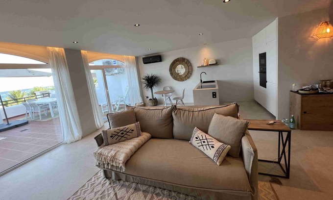 Sant Jordi de Ses Salines Appartement | Wohnung mit Meerblick am Strand Playa den Bossa