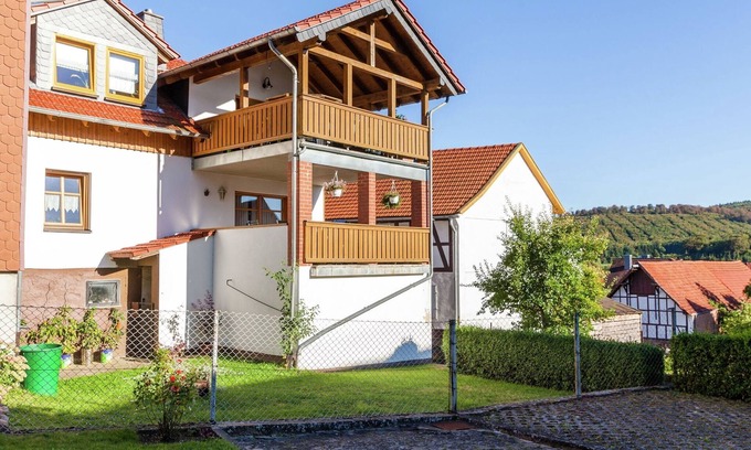 Densberg Appartement | Appartement à Densberg avec forêt à proximité