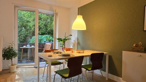 Kaiserslautern Appartement | Wohnung Medicus, 3 ZKB, Balkon, Garten, nähe Stadtpark, ruhig