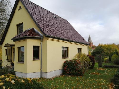 Neubukow Appartement | Wohnung mit großem Garten an der Ostseeküste
