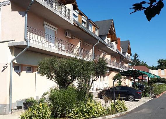 Sarvar Hôtel | Wolf Hotel