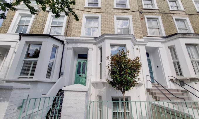 Wandsworth Maison | Wonderful 6 BR Family House with Terrace