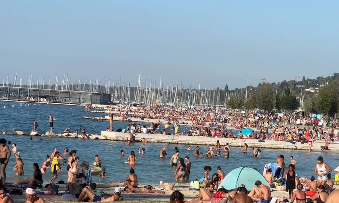 Les Eaux-Vives Copropriété | Wonderful apartment in the middle of the city 5 minutes walk from the lake