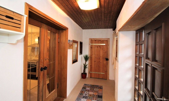 Neustift bei Gussing Maison | Wonderful private villa for 5 guests with WIFI, TV, terrace, pets allowed and parking