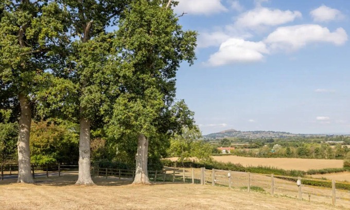 North Cadbury Maison | Wonderful Barn conversion with 2 bedrooms