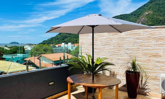 Centro Appartement | Wonderful Duplex Penthouse in Peruíbe