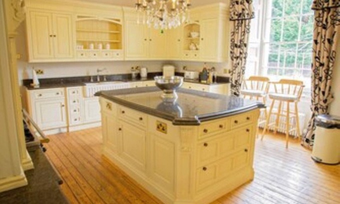 Beachley Maison | Wonderful Georgian Manor House sleep 28 in Chepstow with Games Room .