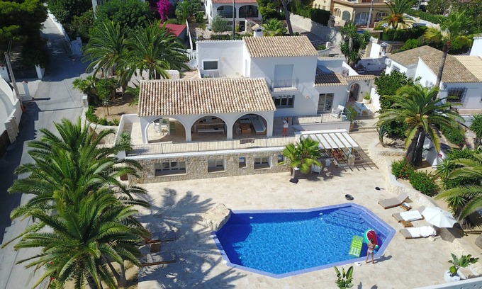 Moraira Villa | Magnifique villa de luxe en première ligne de mer à Moraira avec piscine privée