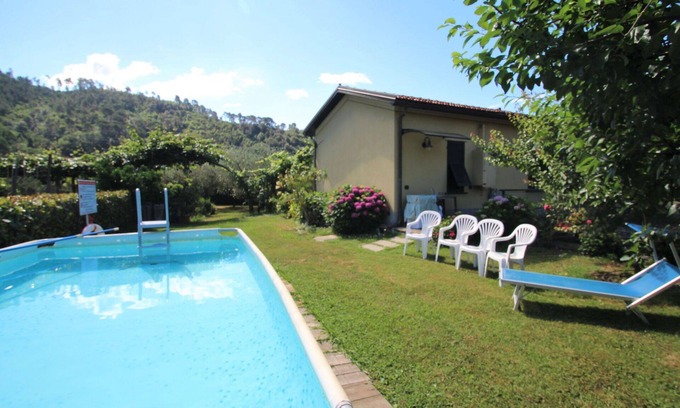 San Bernardino Maison | Belle maison de vacances privée avec climatisation, piscine privée, WIFI, TV, patio, animaux admis