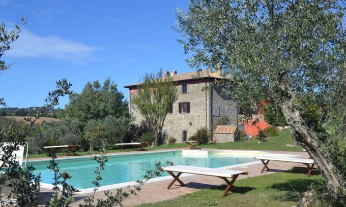 Montefiascone Villa | Belle maison de vacances privée avec piscine privée, WIFI, patio, animaux admis et parking