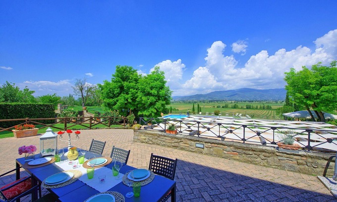 Fratticciola Villa | Magnifique maison de vacances privée avec bain à remous, WIFI, climatisation, piscine privée