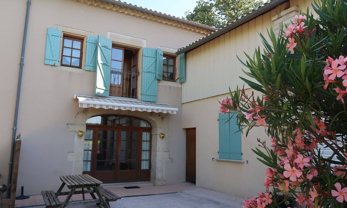 Taulignan Maison | Belle maison de vacances privée pour 5 personnes avec TV et terrasse