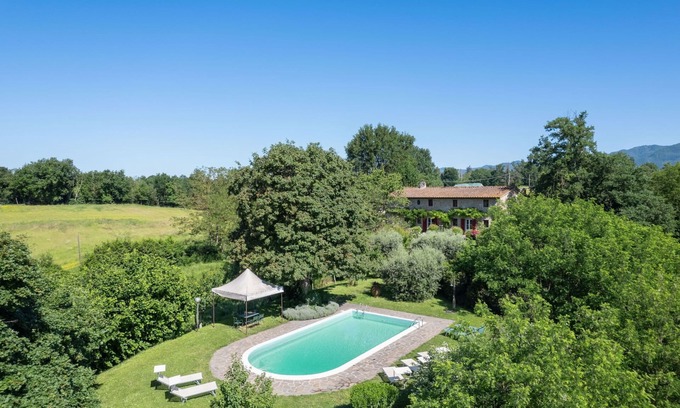 Vicchio Villa | Maison de vacances privée avec piscine privée, WIFI, TV, patio, animaux admis, vue panoramique