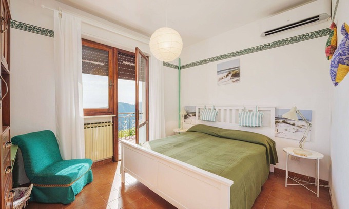 Seravezza Maison | Magnifique maison de vacances privée pour 6 personnes avec climatisation, WIFI, TV et patio