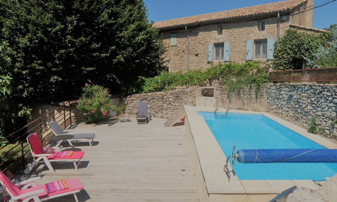 Venterol Maison | Belle maison de vacances privée pour 2 personnes avec piscine, WIFI, TV et animaux admis