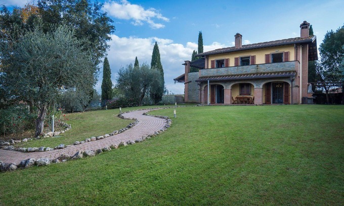 Selvatelle Villa | Maison de vacances privée avec WIFI, bain à remous, climatisation, piscine privée, TV, balcon