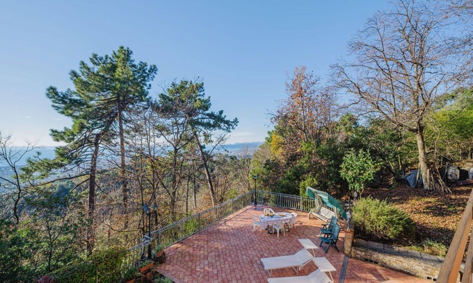 Massa Maison | Belle maison de vacances privée pour 4 personnes avec WIFI, TV et terrasse
