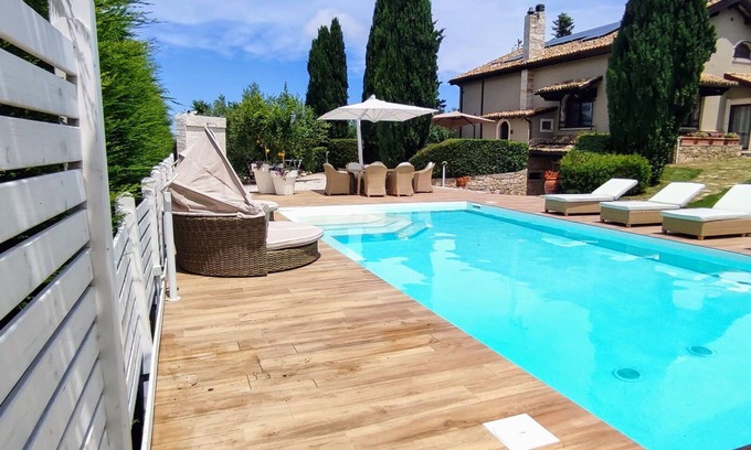 Vasto Villa | Magnifique maison de vacances privée avec piscine privée, climatisation, WIFI, TV, vue panoramique
