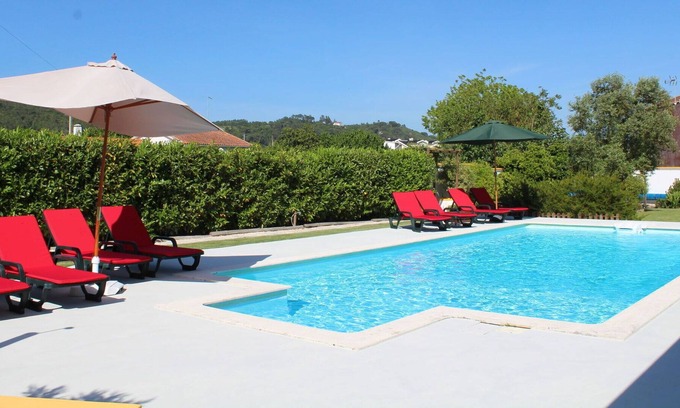Coz Maison | Belle maison de vacances privée avec WIFI, piscine, climatisation, TV et parking