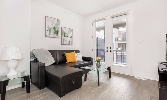 Waterloo Maison | Wonderful Retreat in Uptown Waterloo