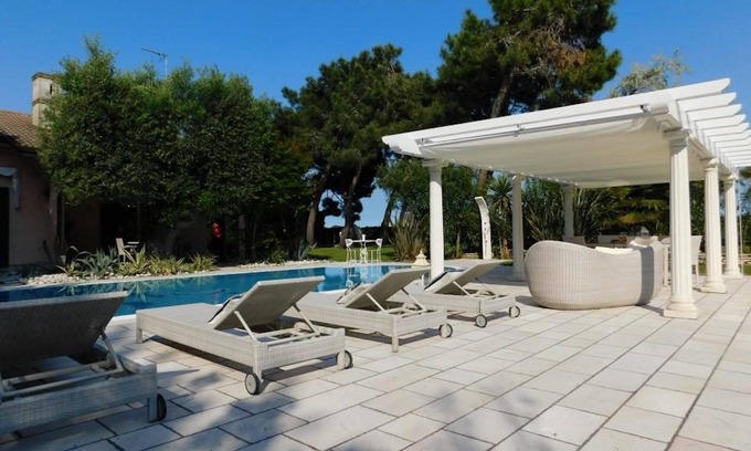 Isola Albarella Villa | Magnifique villa avec piscine à Albarella