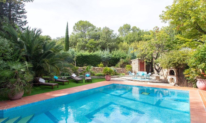 Cuers Maison | Magnifique maison de vacances avec piscine privée, WIFI, climatisation, TV et parking