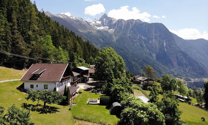 Oetz Villa | Merveilleuse maison de vacances pour 5 personnes avec WIFI, TV et balcon