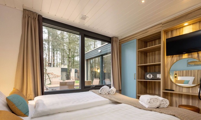 Heijen Maison | Confortable appartement pour 6 personnes avec WIFI, piscine, bain à remous, TV et parking