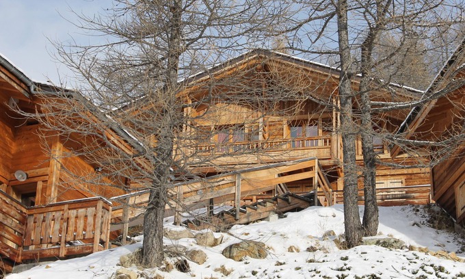 Isola Chalet De Ski | CHALET en bois 6 pers, terrasse panoramique sud-ouest - ski aux pieds- calme