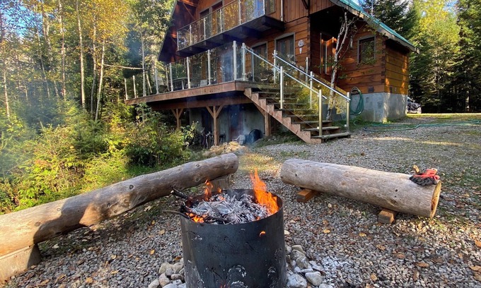 Lac-Superieur Chalet De Ski | Chalet pleine nature en bois pièce sur pièce