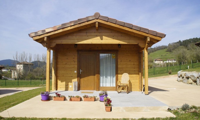 Ayala Cabine | Maison en bois à mobilité réduite, Satia Berri