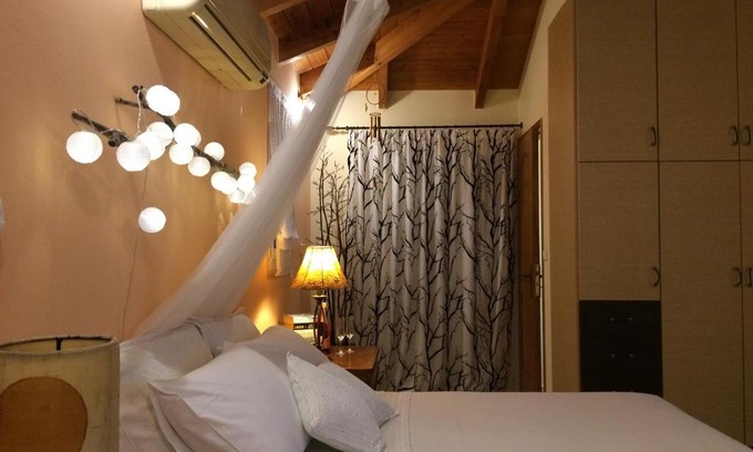 Paliki Appartement | Wooden Roof Apartment