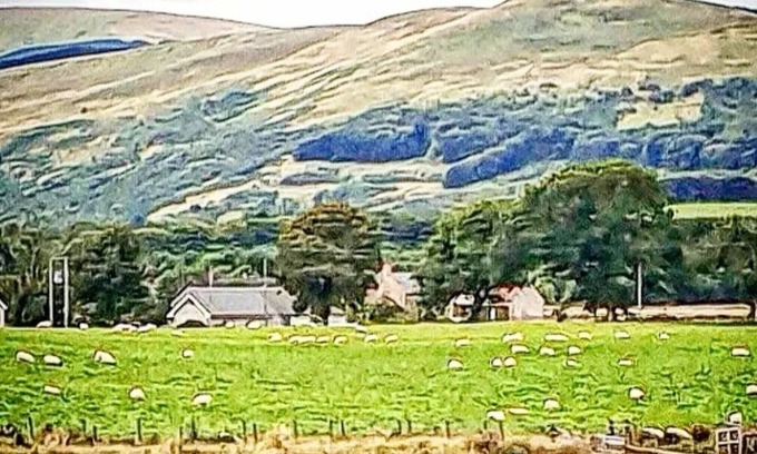 Fossoway Appartement | The Wee Stay - 1 bed rural accomodation - wood fired hot tub - perth and kinross