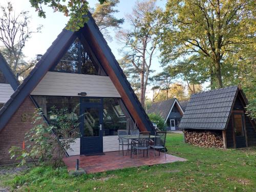 Stramproy Maison | Woodland Comfort with a Cozy Touches