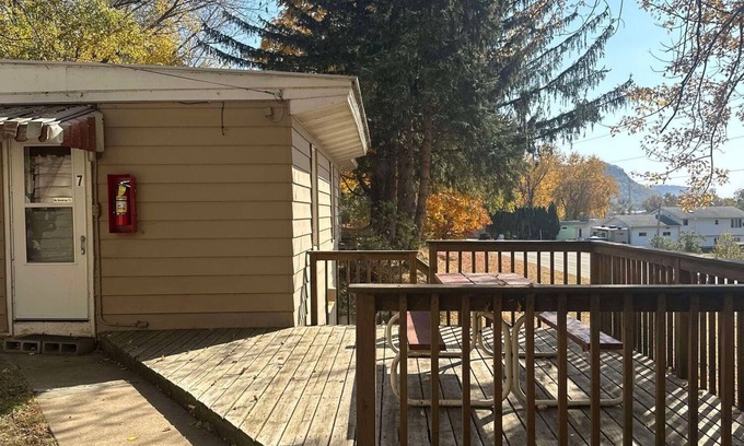 Alma Cabine | Woodlands Retreat next to the Mississippi River