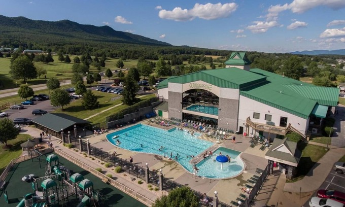 McGaheysville Copropriété | Woodstone at Massanutten 2br suite, Friday check-in