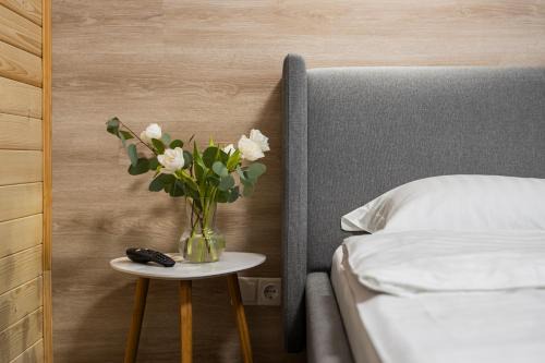 Polyanytsya Maison | Woodvel House